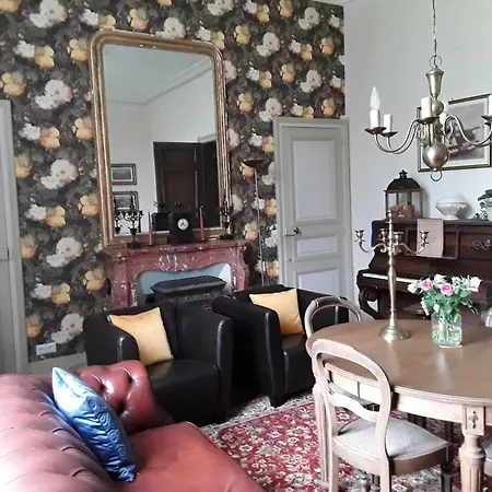 Le Chateau Du Grand Coudray 3* Виллен-ла-Жюель