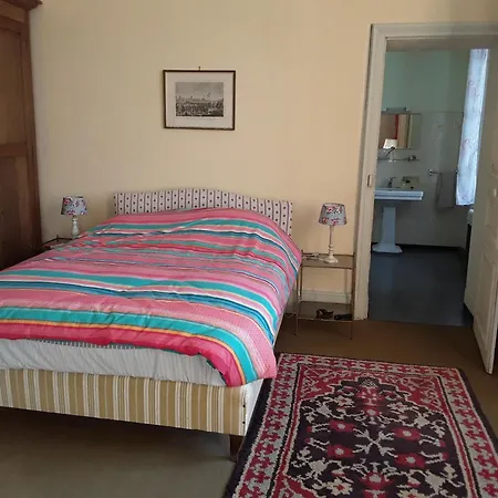 Le Chateau Du Grand Coudray 3* Виллен-ла-Жюель