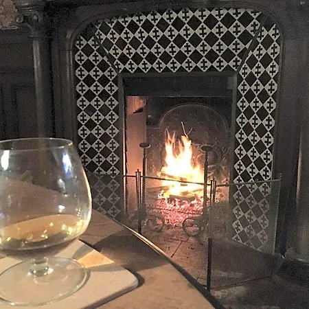 Le Chateau Du Grand Coudray Couette-café 3*