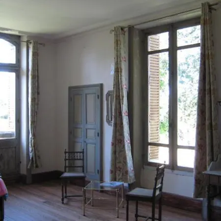 Le Chateau Du Grand Coudray Bed & Breakfast 3*