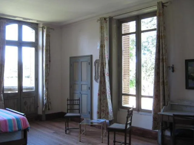 Le Chateau Du Grand Coudray Bed & Breakfast 3*